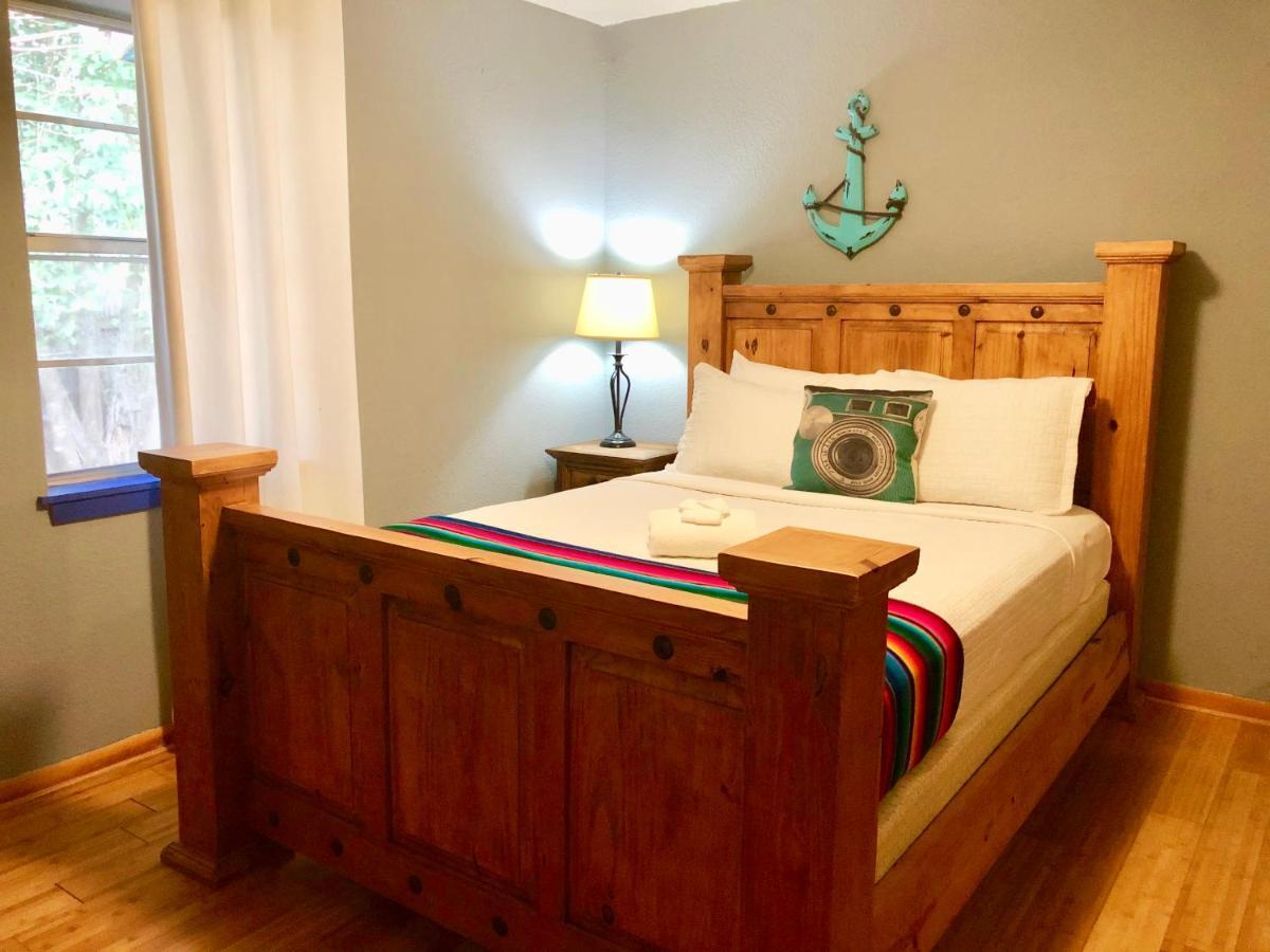 The Cove Bnb Hudson Bend Ngoại thất bức ảnh