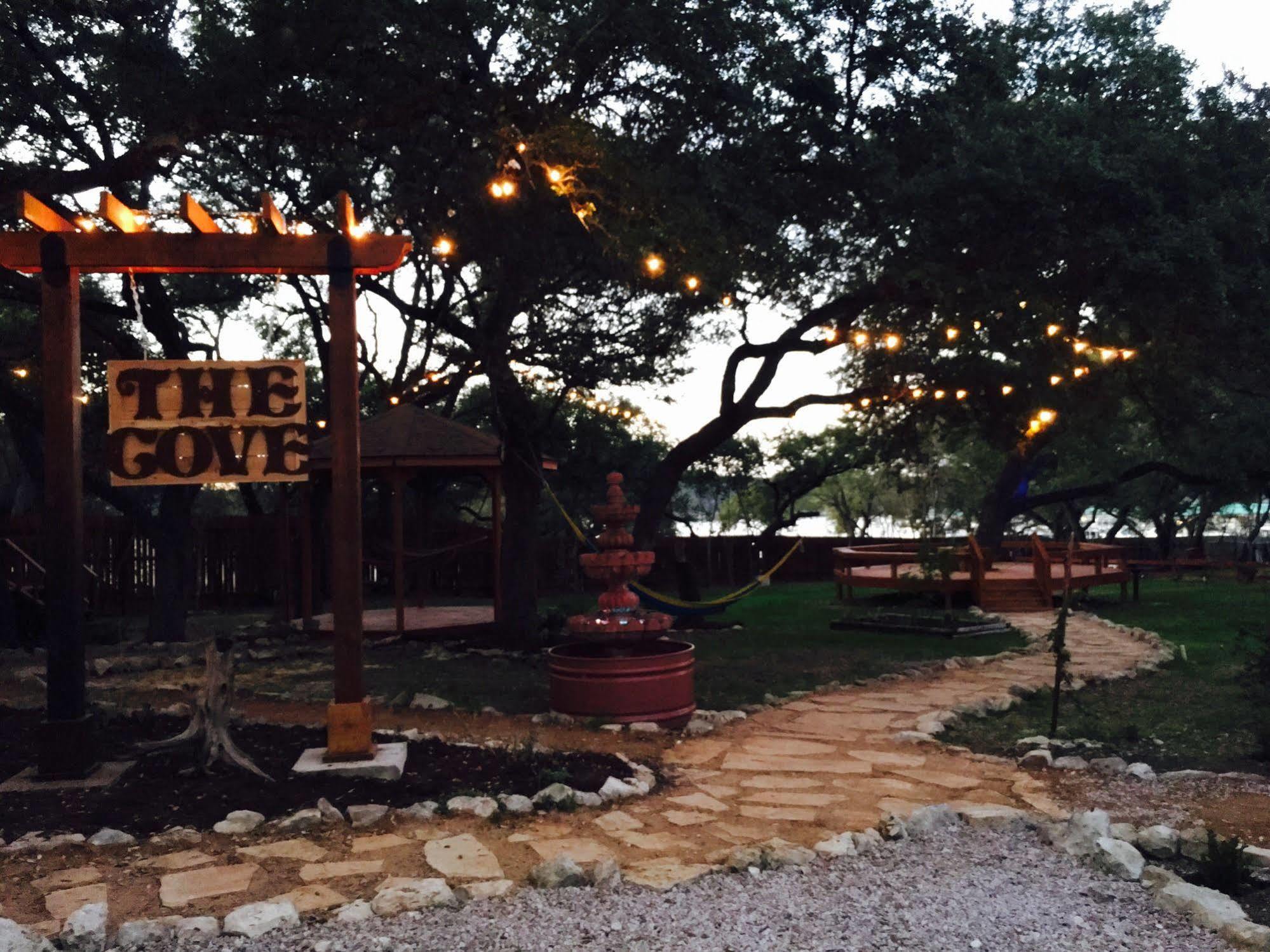 The Cove Bnb Hudson Bend Ngoại thất bức ảnh