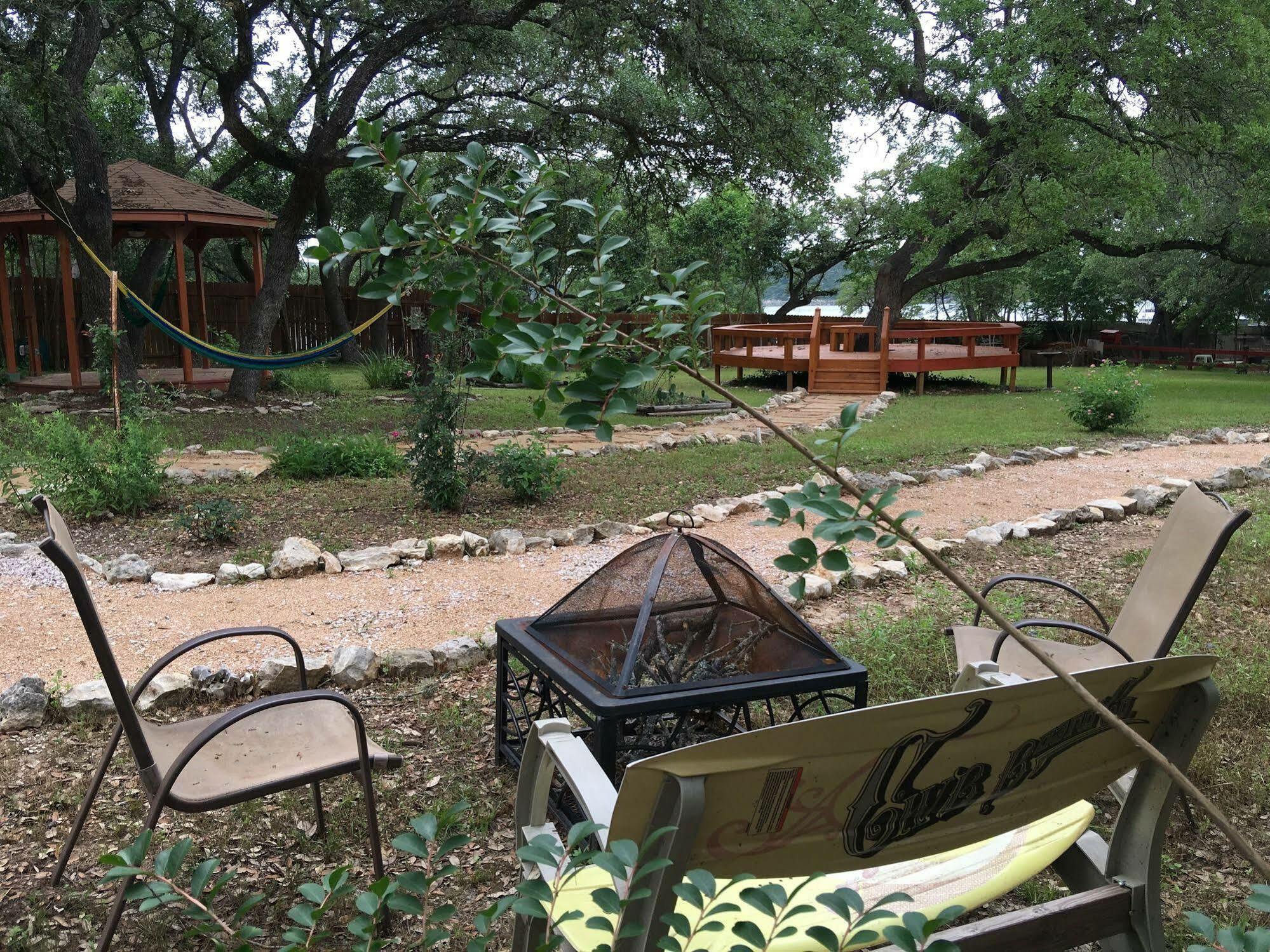 The Cove Bnb Hudson Bend Ngoại thất bức ảnh