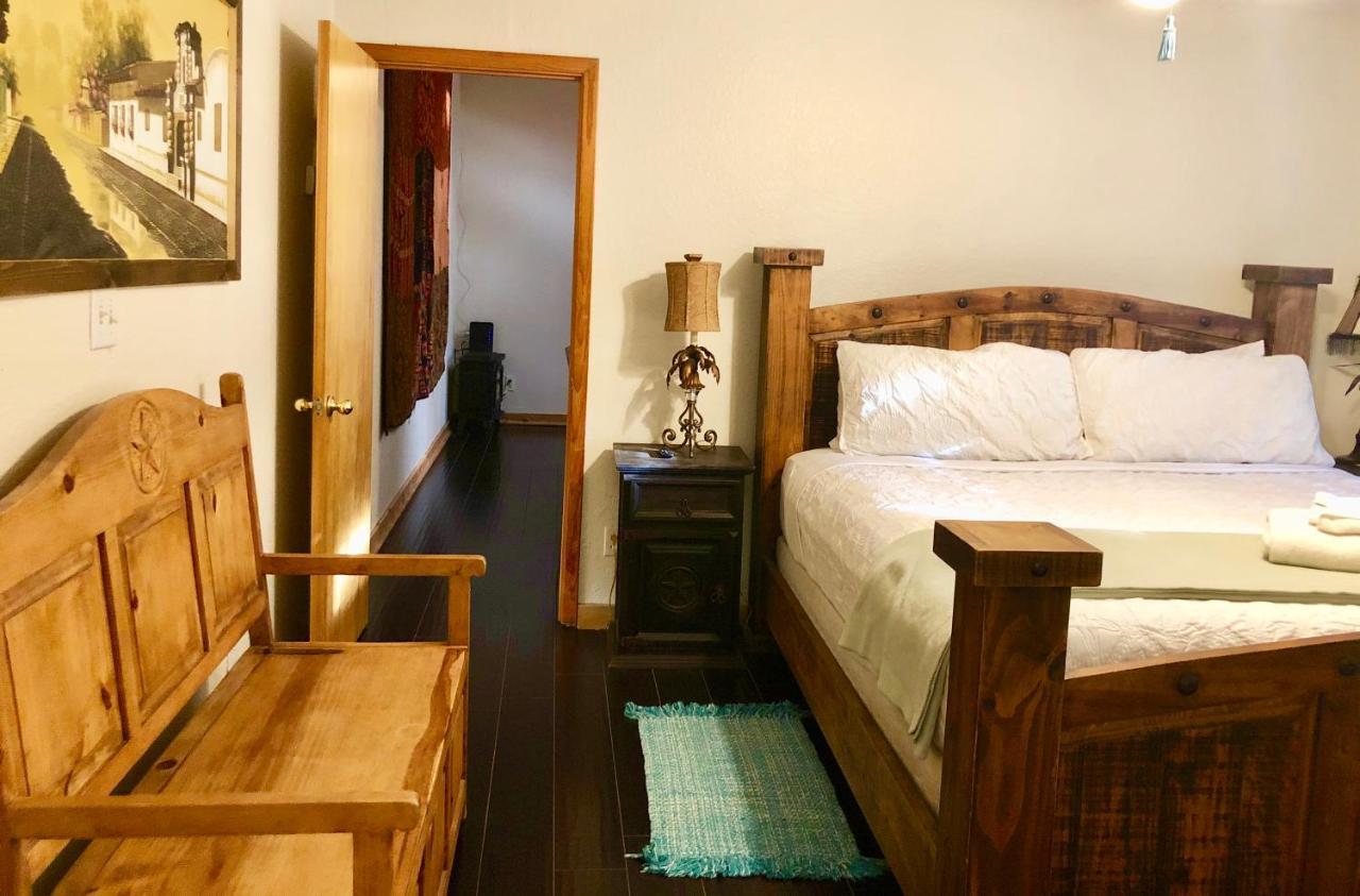 The Cove Bnb Hudson Bend Ngoại thất bức ảnh
